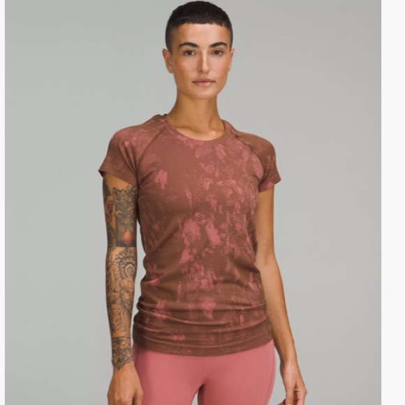 Like New Lululemon Swiftly Tech size 10 - Picture 1 of 5